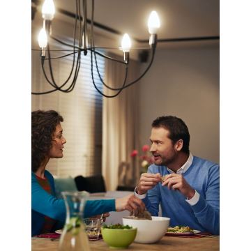 LED žvakė Philips E14/4W/230V - CANDLE pieno spalvos